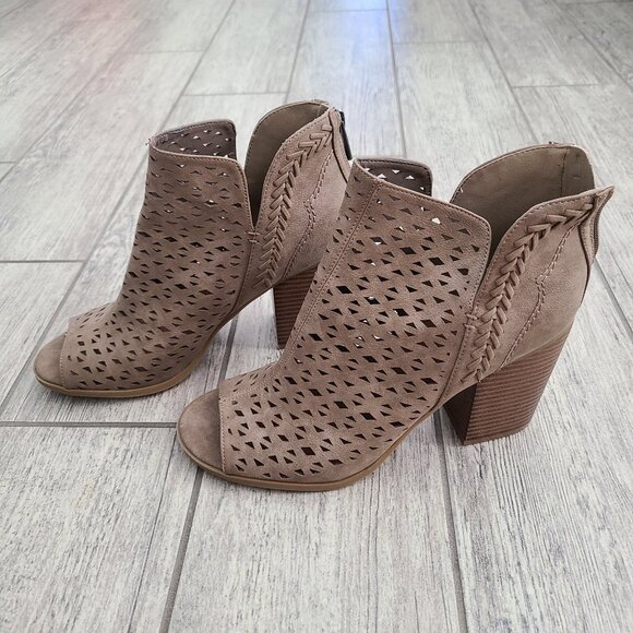Shoes - Indigo Rd. ankle booties perforated taupe women's size 9.5